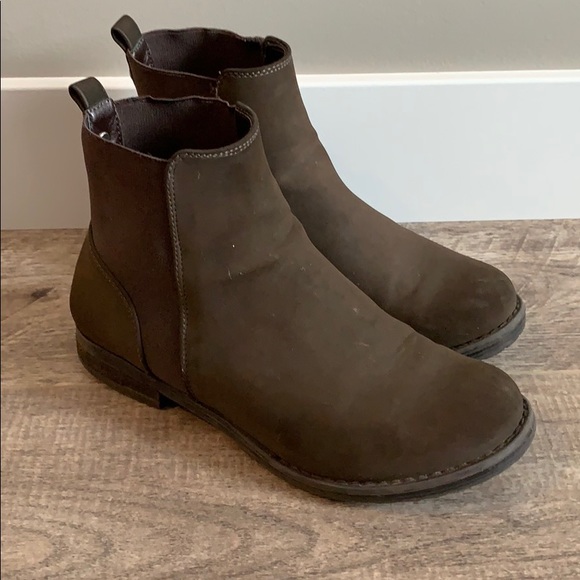 Steve Madden Booties - Picture 2 of 5